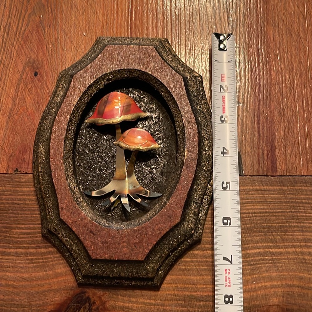 Vtg Mushroom Cottage Core Wall Decor Hanging, Brass Metal Mushroom Wood Plaque - Picture 4 of 5